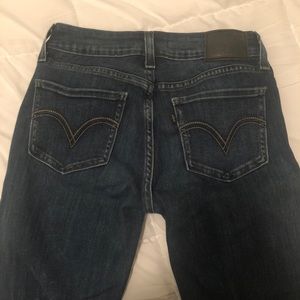 Levi Strauss Skinny Jeans- Size 27